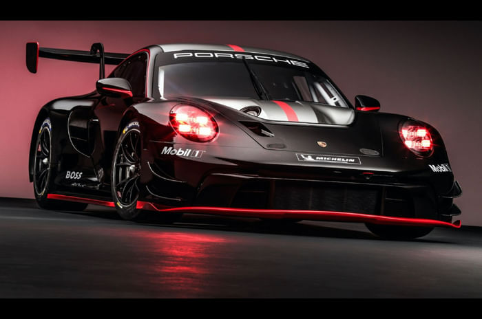 Porsche 911 GT3 R 992 front